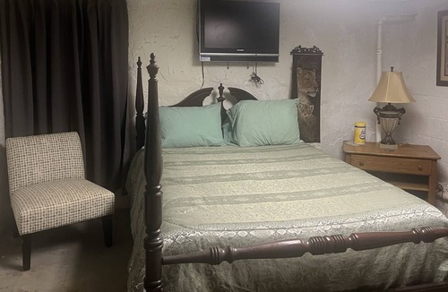 Clinton Apartment | Cozy Basement Studio w/Amenities