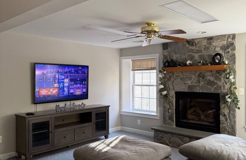 Manassas Apartment | Cozy Basement with a Private Entrance in Manassas