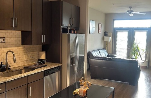 Loring Heights Apartment | Cozy basic 1 bedroom apartment in charming Atlanta with AC ,laundry & gym access