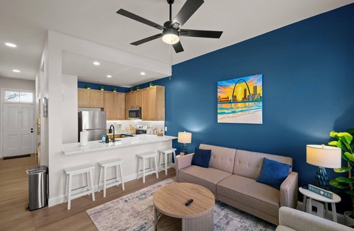 Soulard Apartment | Cozy Beach Apartment in Soulard