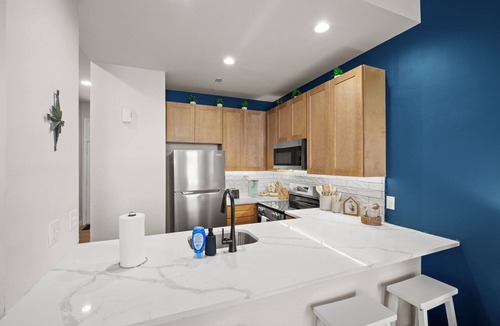 Soulard Apartment | Cozy Beach Apartment in Soulard