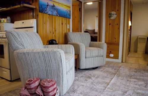 Dent Cabin | Cozy Beach Cabin