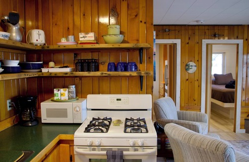 Dent Cabin | Cozy Beach Cabin