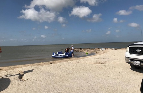 Port Lavaca House | Cozy beach cottage, approximately 3 blocks from the beach. Pet friendly!