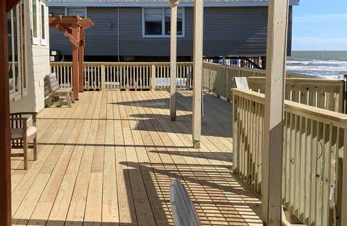 Pirates Beach West House | Cozy Beach Front House with Wraparound Deck – Steps from the Shore