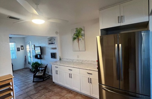 Ocean Breeze Estates House | Cozy Beach House Oasis