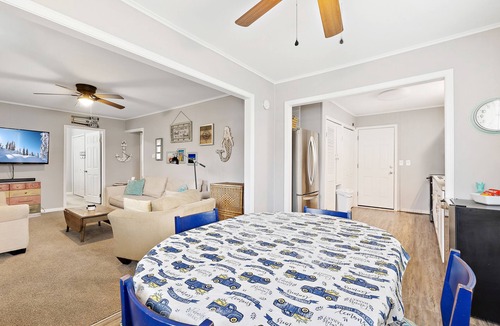 Lexington Cottage | Cozy Beach House