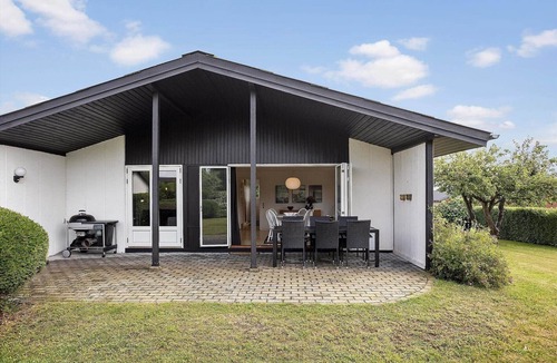 Aeroskobing Villa | Cozy beach house with sea view - 1 minute to the beach