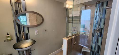 Pass-a-Grille House | Cozy Beach Rental 1B/1B