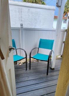 Pass-a-Grille House | Cozy Beach Rental 1B/1B