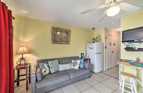 North Beach Apartment | Cozy Beach View Getaway with Resort Amenities!