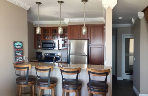 Old Orchard Beach Condo | Cozy Beachfront Condo ☀️