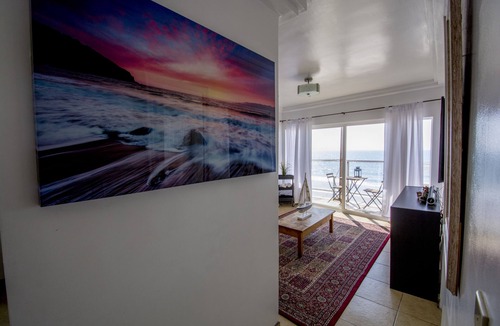 Costa Apartment | Cozy BEACHFRONT 1 Bdr Apt