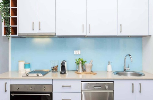 North Bondi Apartment | Cozy beachfront studio with aircon