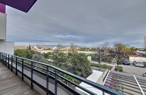 Palavas-les-Flots Apartment | Cozy Beachside F3 Apartment with Pool & Parking, 150m from the Beach