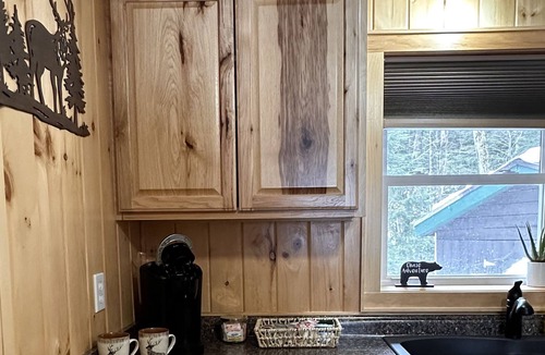 Warrensburg Cabin | Cozy Bear Cabin