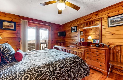 Blairsville House | Cozy Bear Den