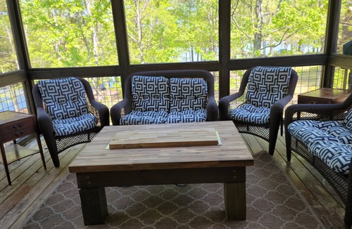 Cedar Bluff House | Cozy Bear Paradise on Weiss Lake in the foothills of the Appalachian Mountains