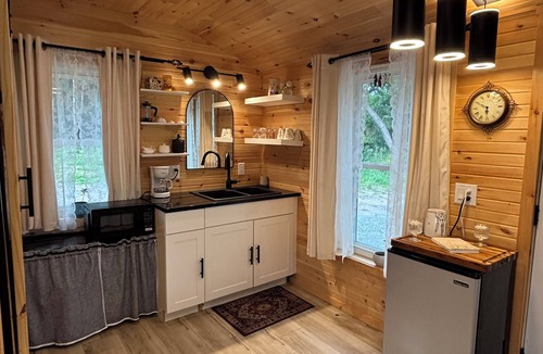 Algoma District Cabin | Cozy, beautiful, pet-friendly cabin along the river.