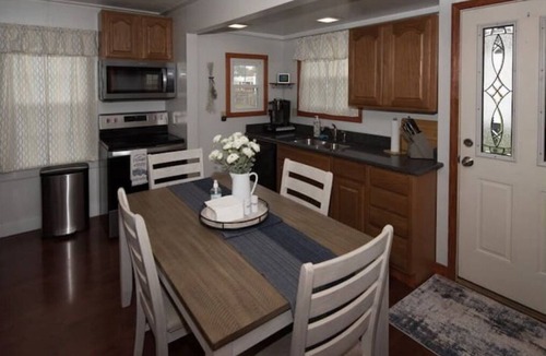 Historic Downtown Bedford House | Cozy Bedford Park Retreat