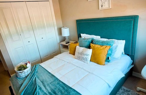 Southeast Calgary House | Cozy bedroom in a townhouse in Copperfield Calgary