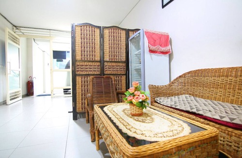 Darmo House | Cozy bedroom in Darmo, Surabaya