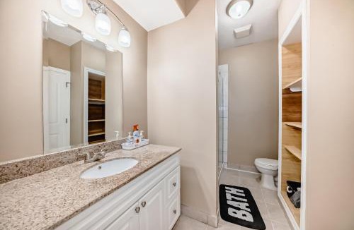 Signal Hill House | Cozy bedroom in quiet community