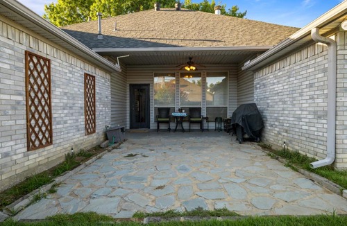 Far North Dallas House | Cozy Big Room with Bed For Long Stay