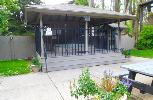 Bigfork Condo | Cozy Bigfork Condo