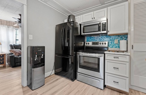 Quincy Cottage | Cozy Bluegill Cottage