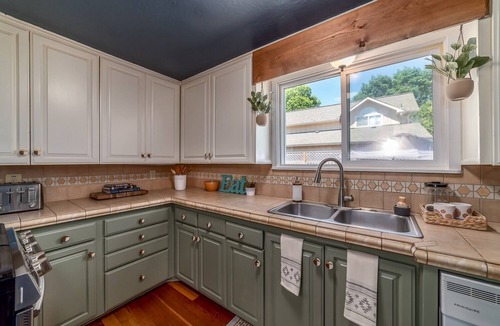 Harlow House | Cozy Boho Bungalow in Eugene!