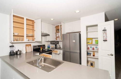 Southside House | Cozy BR 2BA Home w/AC - Perfect for Families - San Antonio