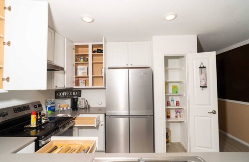Southside House | Cozy BR 2BA Home w/AC - Perfect for Families - San Antonio