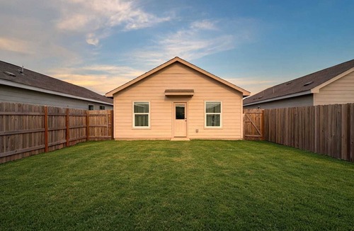 Southside House | Cozy BR 2BA Home w/AC - Perfect for Families - San Antonio