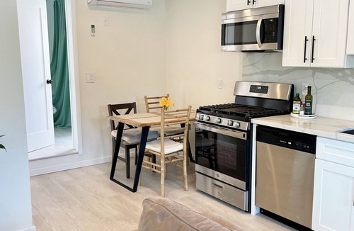 Winnetka House | Cozy BRAND NEW 2 bed/2 Bath Private House Close to Everything