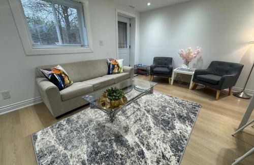 Richmond Hill Apartment | Cozy, brand-new, 2BDR,walkout apt, free parking