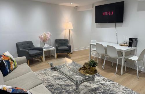 Richmond Hill Apartment | Cozy, brand-new, 2BDR,walkout apt, free parking