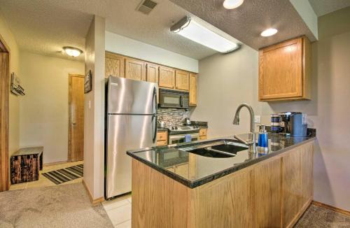 Notch Estates House | Cozy Branson Getaway ~ 2 Mi to Silver Dollar City!