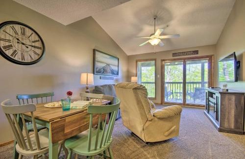 Notch Estates House | Cozy Branson Getaway ~ 2 Mi to Silver Dollar City!