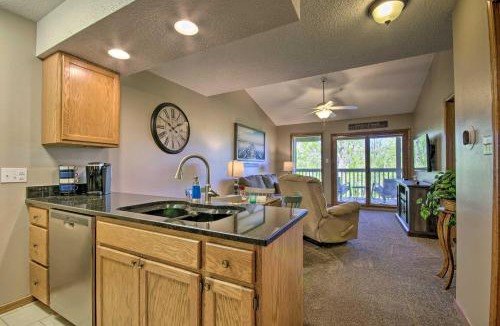 Notch Estates House | Cozy Branson Getaway ~ 2 Mi to Silver Dollar City!