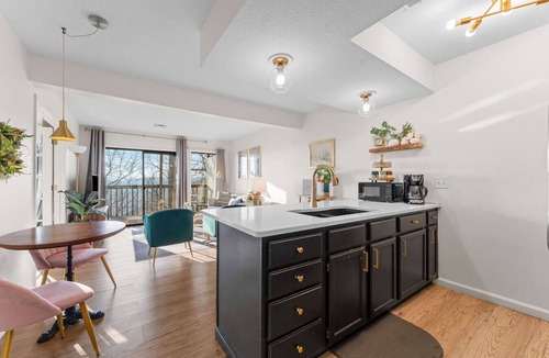 Notch Estates Apartment | Cozy Branson `Ozark Getaway`|Walk-In |+FreeTickets