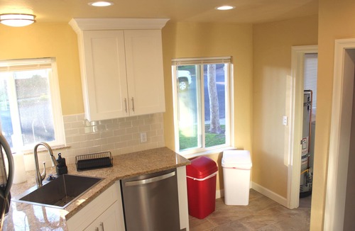 Stockton House | Cozy Brick-house With Spacious Backyard