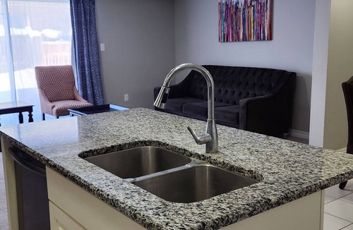 Midland House | Cozy & Bright 3BR Midland Home