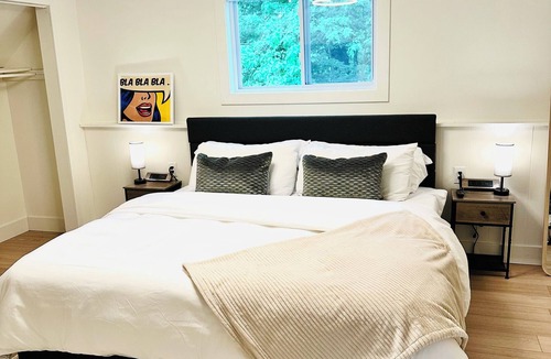 Youngstown House | Cozy, Bright, & Modern Youngstown Home, Unit 3