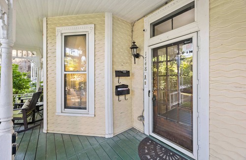 Clifton Apartment | Cozy & bright unit near Churchill Downs for Derby