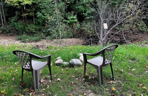 Bartlett RV Rental | Cozy brookside campsite 1