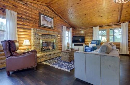Brookville House | Cozy Brookville Home w/Fire Pit & Deck!