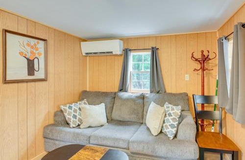 Brownville House | Cozy Brownville Cabin 2 Mi to Schoodic Lake!