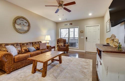 Bull Shoals House | Cozy Bull Shoals Condo Getaway ~ 1 Mi to Lake!