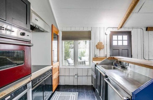 Harters Heights House | Cozy Bungalow 7 Blocks from ND Campus